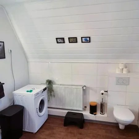 Apartment For 6 People *